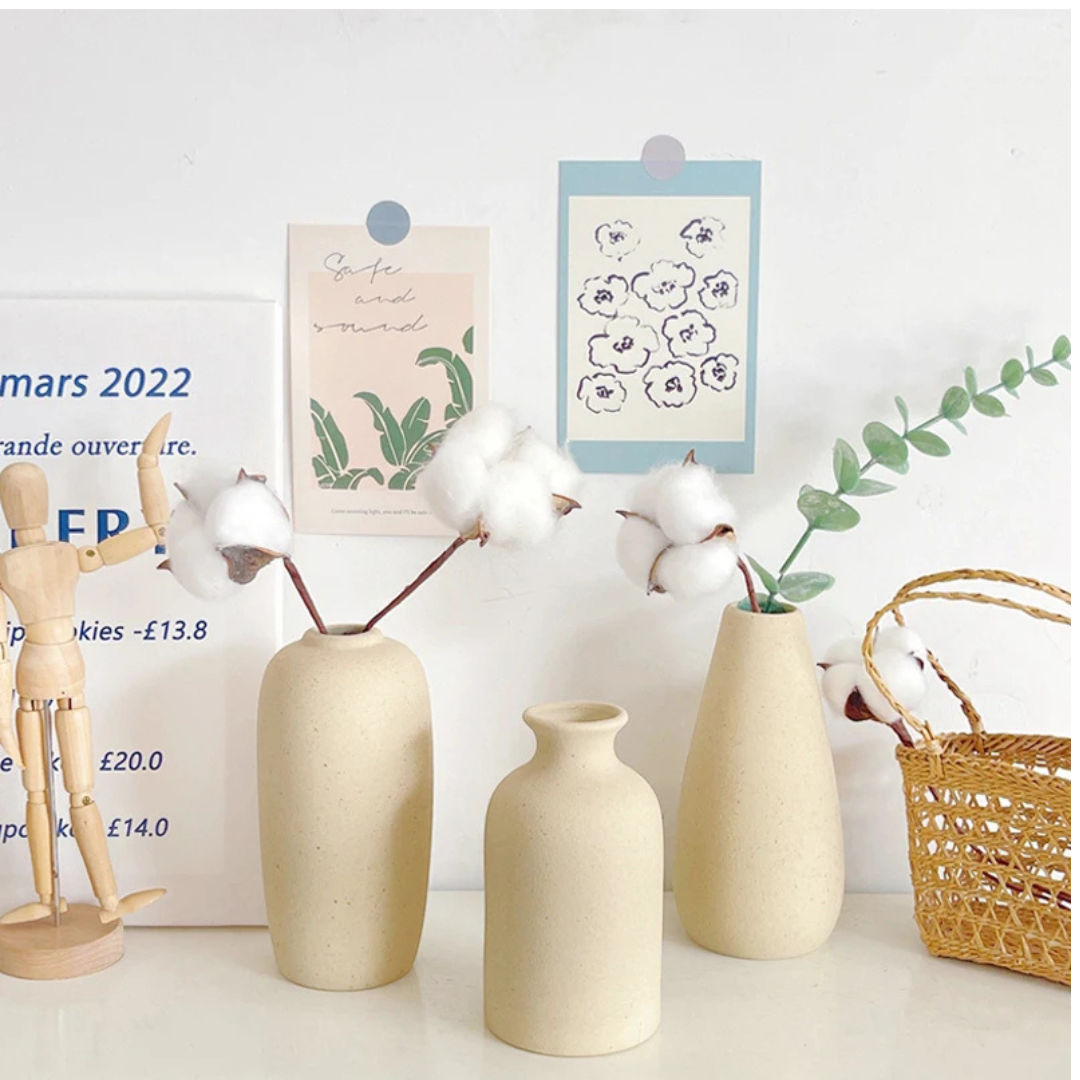 Ceramic Vase (Nordic Style)