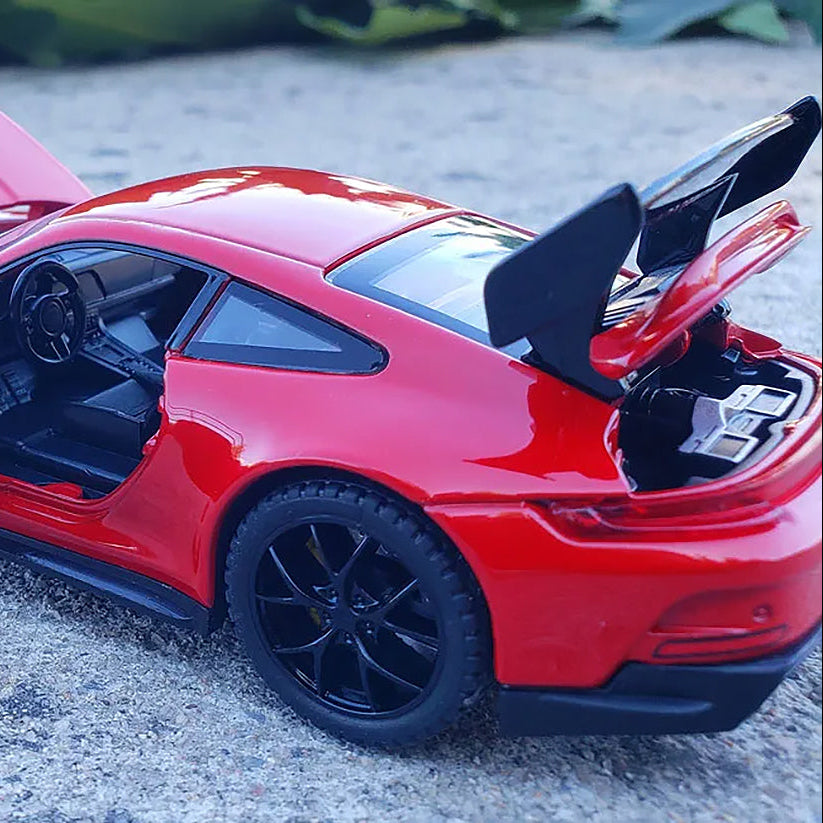 Collector Scale Model Porsche 911 GT3