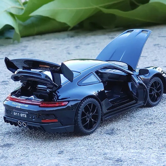 Collector Scale Model Porsche 911 GT3