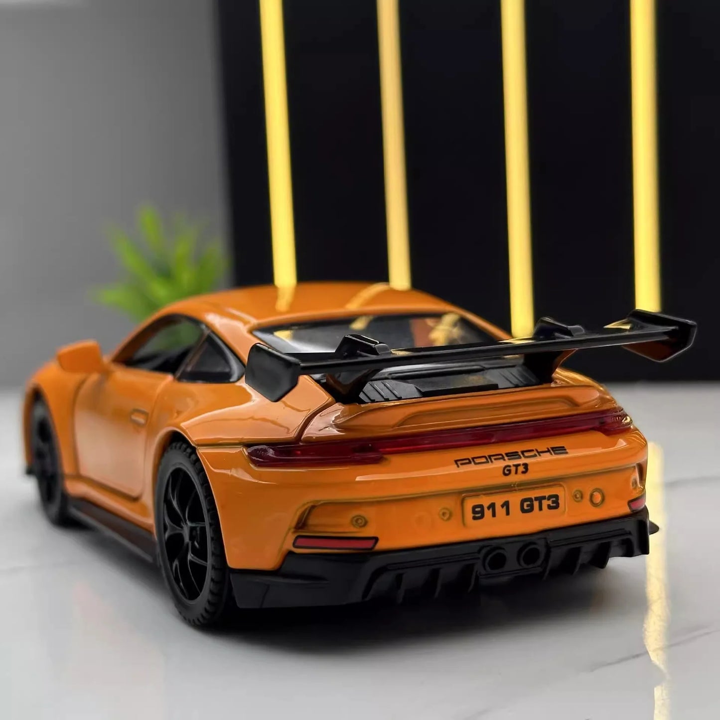 Porsche 911 GT3 1:32 Scale Model