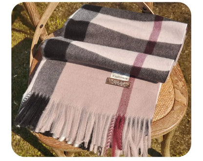 Women's "British Classic" Print Scarf.