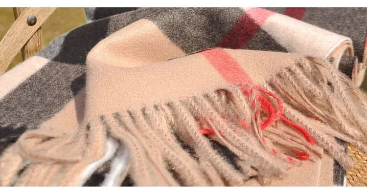 Women's "British Classic" Print Scarf.