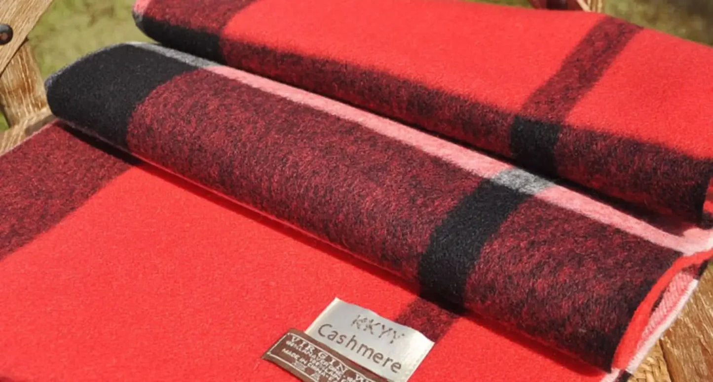 Women's "British Classic" Print Scarf.